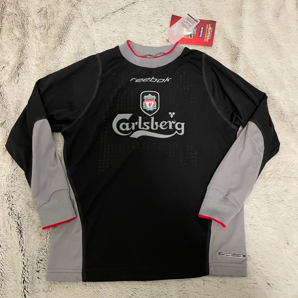 Boys Reebok Liverpool jersey - Picture 2 of 15